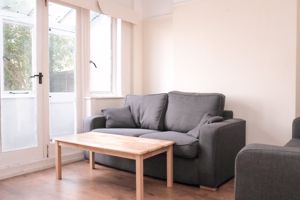 Living Room- click for photo gallery